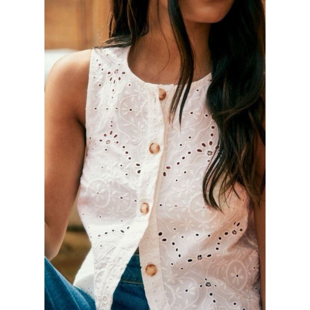 Sezane Roni White Eyelet Button Front Sleeveless Top Size 38 Fr - Picture 2 of 13